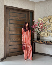 تصویر گیلری ویور میں لوڈ کریں، Peachy keen
